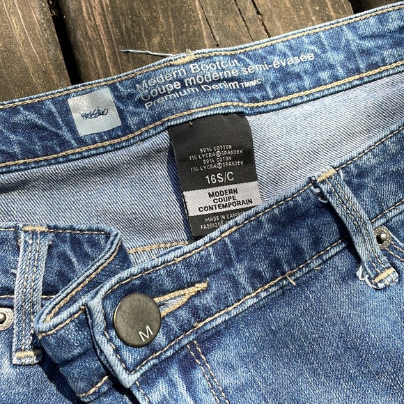 Mossimo Bootcut Jeans - Picture 2 of 3